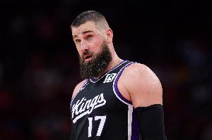 掘金主帅：过去十年瓦兰一直是顶级中锋 他与我们的体系高度契合