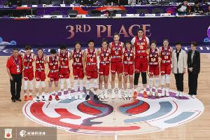 新民体育：WCBA年薪150万+的本土球员不下10人 去打WNBA不到50万