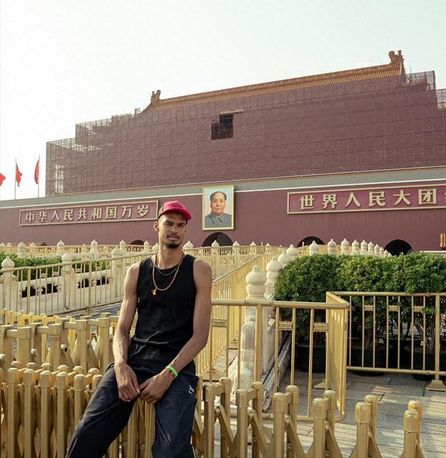 开云体育在线-21岁文班亚马已经盖帽430次，你知道21岁邓肯盖帽多少次吗？