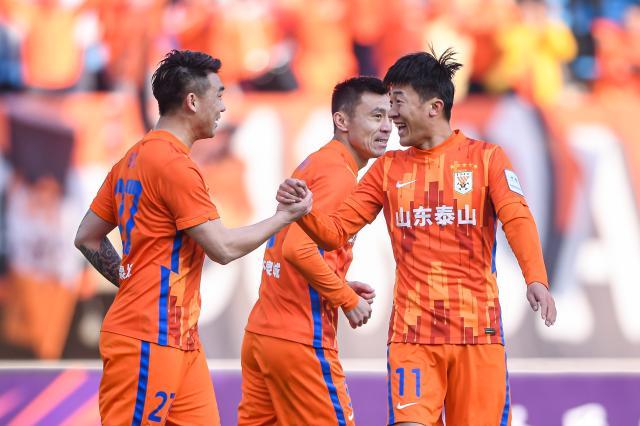 开云体育登录-泰山足协杯脱险练出新土炮 “杯赛大师”变身新中锋